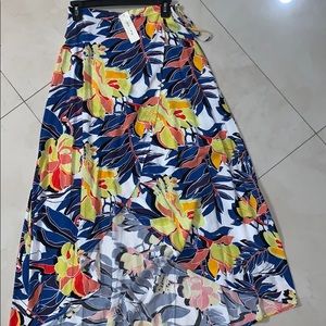 NWT small Floral wrap skirt from Francesca’s